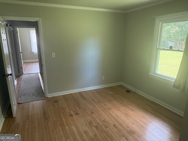 201 Pecan Dr in Hartwell, GA - Building Photo - Building Photo