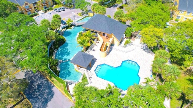 property at 927 Siesta Key Blvd