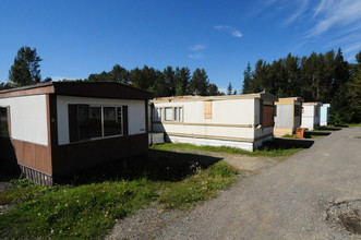 Mobile Home Park in Snoqualmie, WA - Building Photo - Building Photo