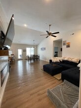 4816 Plumthicket Dr in Manhattan, KS - Building Photo - Building Photo