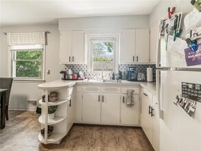 25 Van Buren Ave S in Hopkins, MN - Building Photo - Building Photo