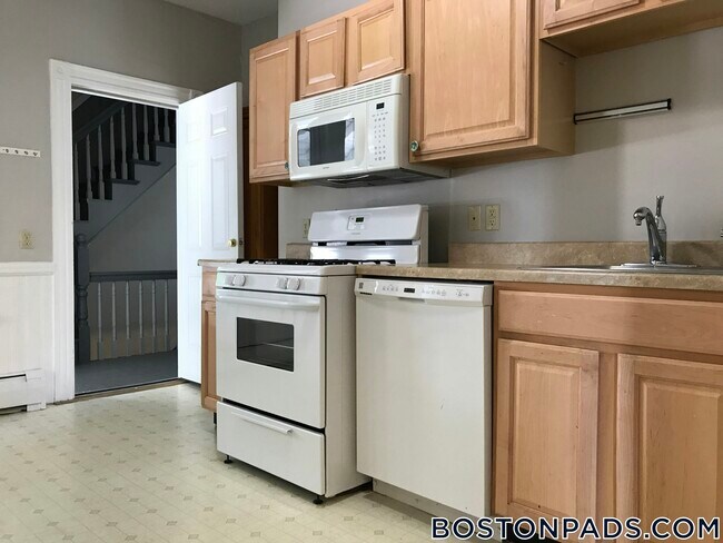 423-429-429 Franklin St in Cambridge, MA - Building Photo - Building Photo