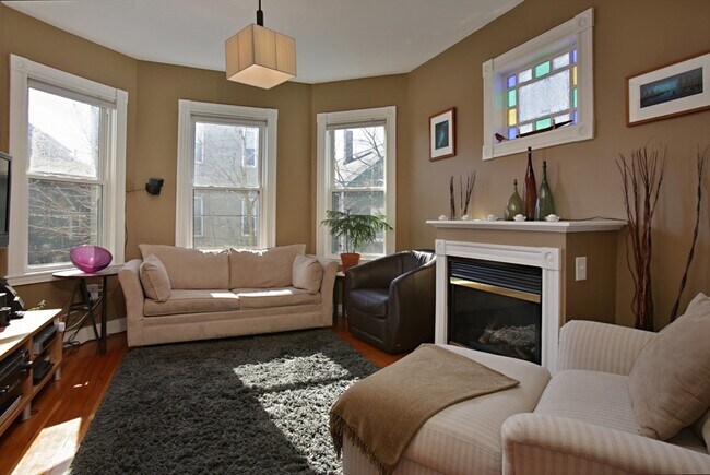 37 Fairmont St in Cambridge, MA - Building Photo - Building Photo