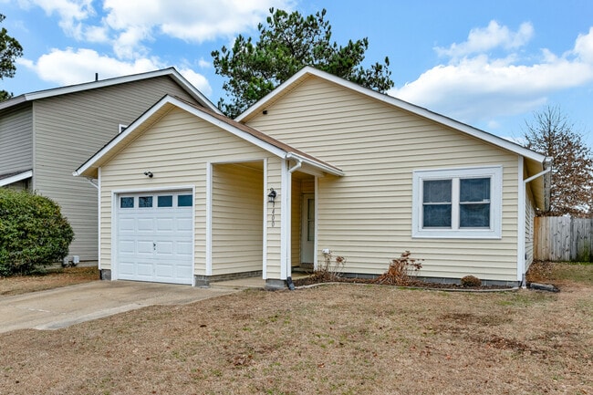 property at 1400 Riverside Dr