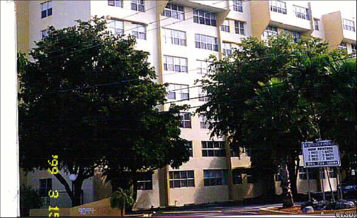 Palmetto Tower Apartments in Miami, FL - Foto de edificio