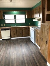38561 Quail Trail in McCook, NE - Building Photo - Building Photo
