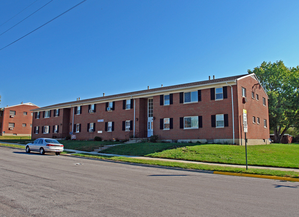 1604-1610 N Yellow Springs St in Springfield, OH - Building Photo