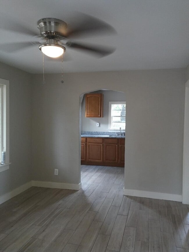 703 E Hanlon St in Tampa, FL - Building Photo - Building Photo
