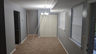 910 Rhue Haus Ln in Hummelstown, PA - Building Photo - Building Photo