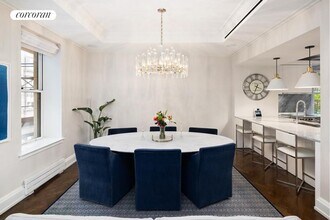 344 W 72nd St in New York, NY - Building Photo - Building Photo