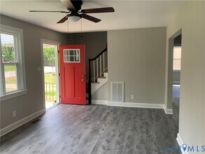 4202 Thomas Dr in Richmond, VA - Foto de edificio - Building Photo