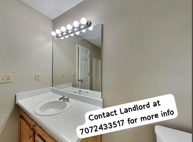 265 Village Dr in Mcdonough, GA - Building Photo - Building Photo