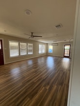 205 Lackey St in Cuero, TX - Building Photo - Building Photo