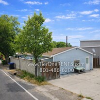 2713 S 9200 W in Magna, UT - Building Photo