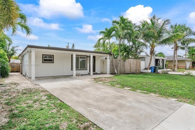 property at 5272 N Andrews Ave