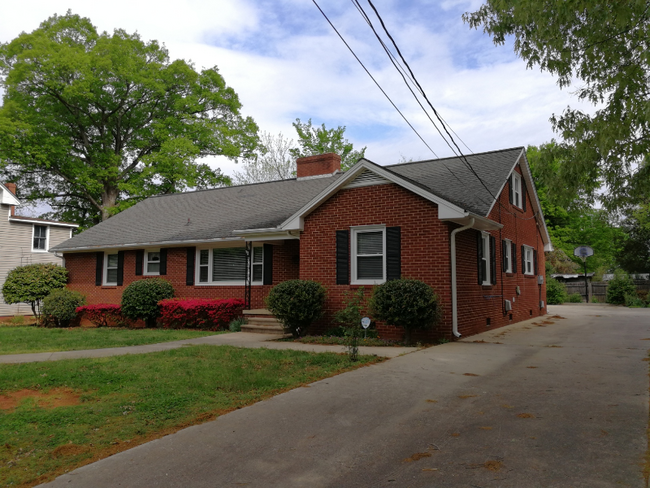 315 Climax St in Graham, NC - Building Photo - Building Photo