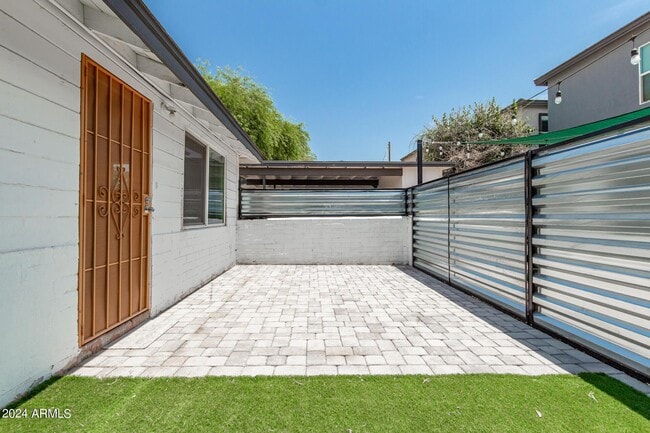 property at 3027 N 37th St