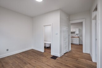 332 E 9th St, Unit 1 in Newport, KY - Building Photo - Building Photo