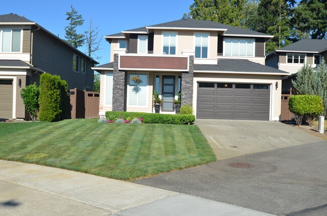 property at 5704 Franklin Ave SE
