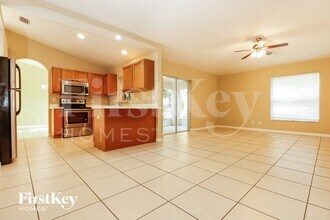 362 Overbrook St in Port Charlotte, FL - Building Photo - Building Photo