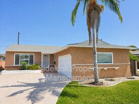 11639 Faculty Dr in Norwalk, CA - Building Photo