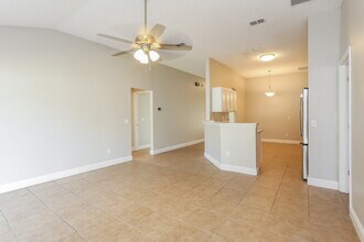 8077 Welbeck Ln in Jacksonville, FL - Building Photo - Building Photo