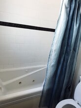 215 Amherst St in Granby, MA - Foto de edificio - Building Photo