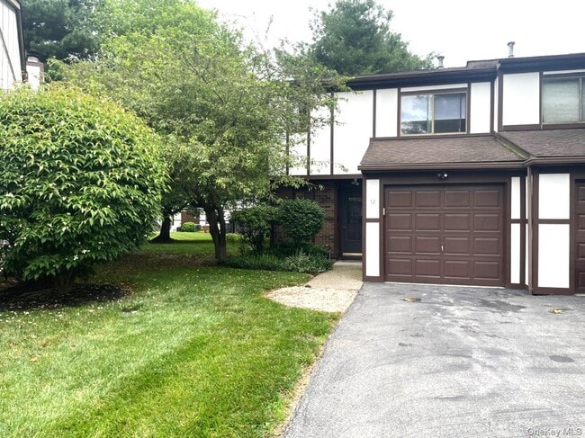 property at 12 Sunstone Dr