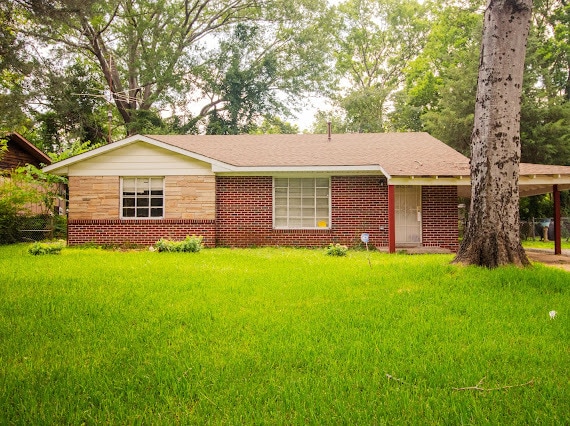property at 1709 Brizendine Dr