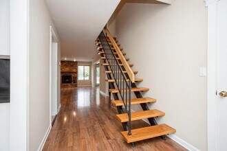50 Pondview Rd in Rye, NY - Building Photo - Building Photo