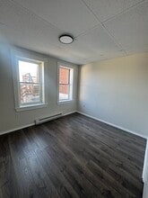 202-204 N Potomac St in Hagerstown, MD - Foto de edificio - Building Photo