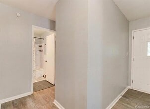 12851 Saratoga St in Oak Park, MI - Building Photo - Building Photo