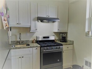 444 Bedford St, Unit APT 7M in Stamford, CT - Building Photo - Building Photo
