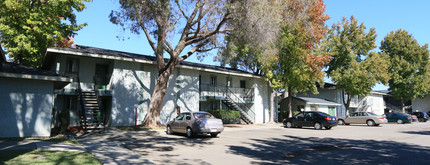 Arbor Oaks Apartments in Fairfield, CA - Building Photo - Building Photo