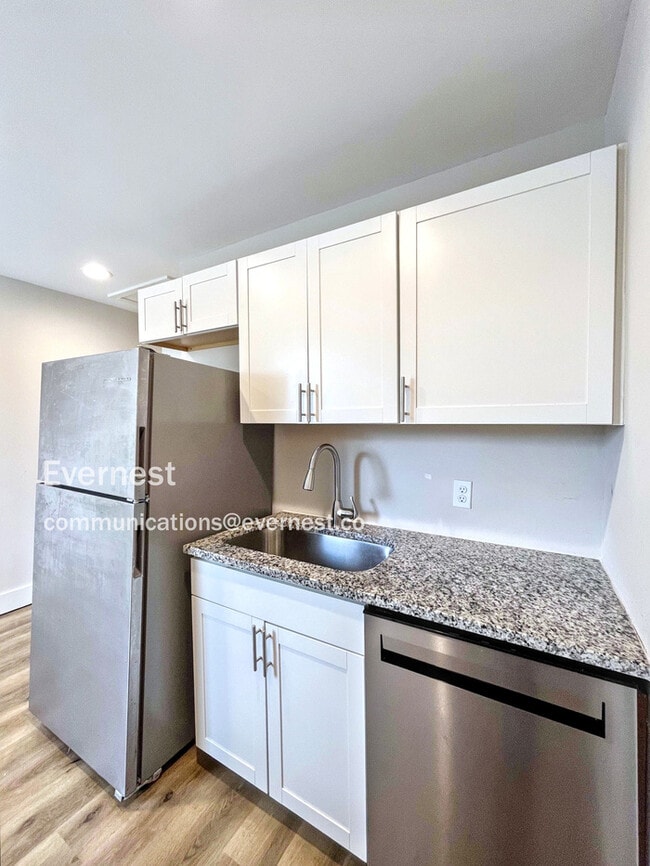 1730 17th Ave N in Nashville, TN - Building Photo - Building Photo