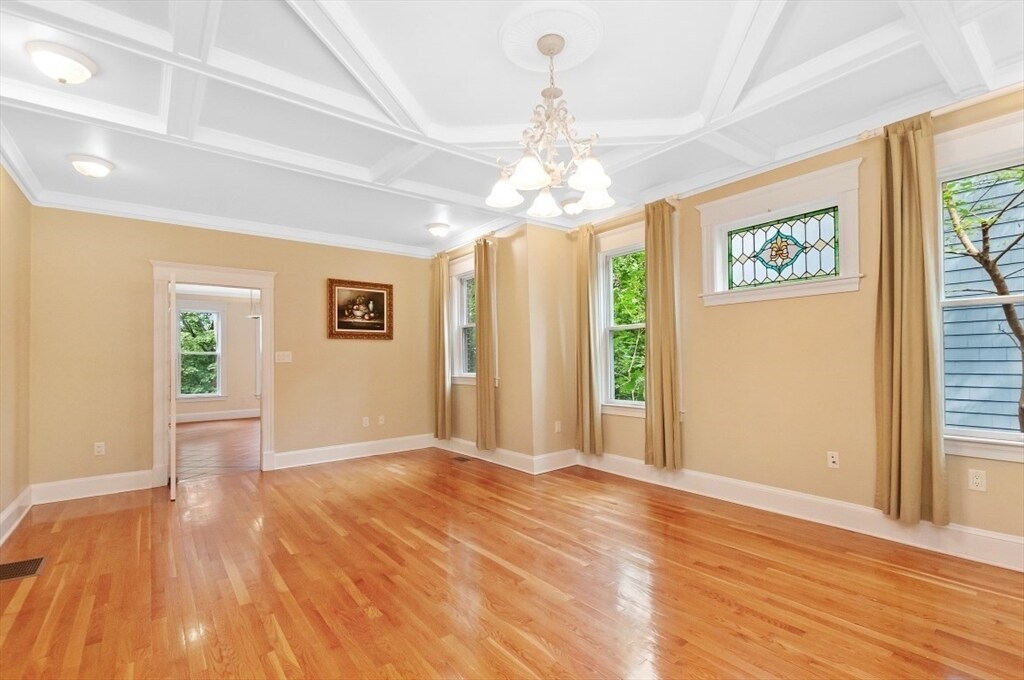 273 Mason Ter, Unit L in Brookline, MA - Building Photo