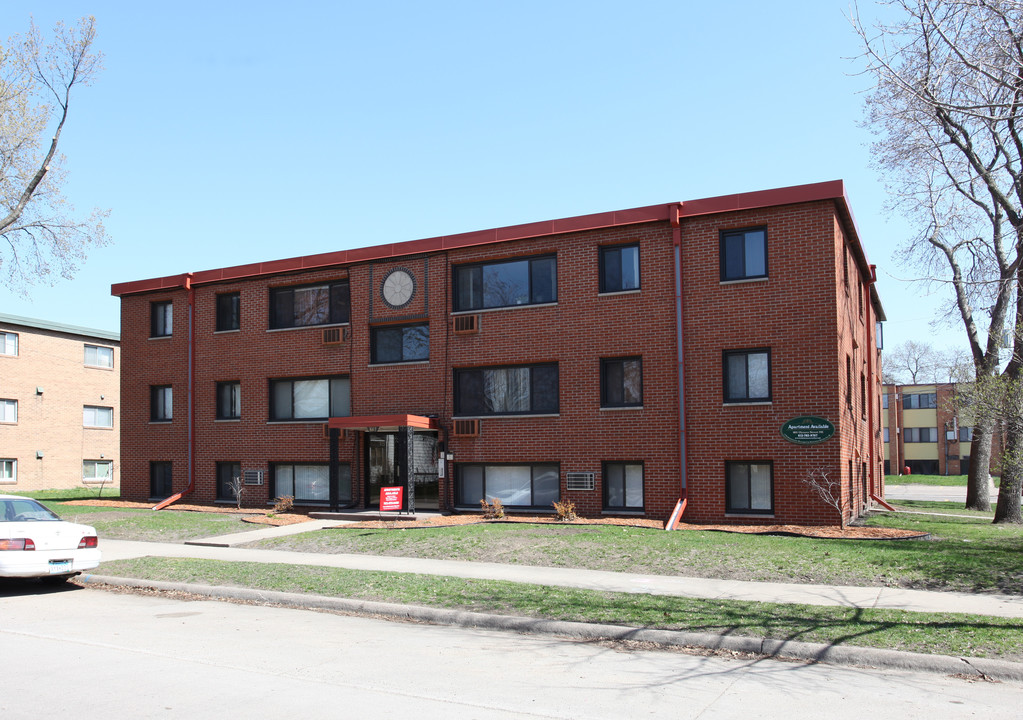 Quarry Place Apartments in Minneapolis, MN - Building Photo