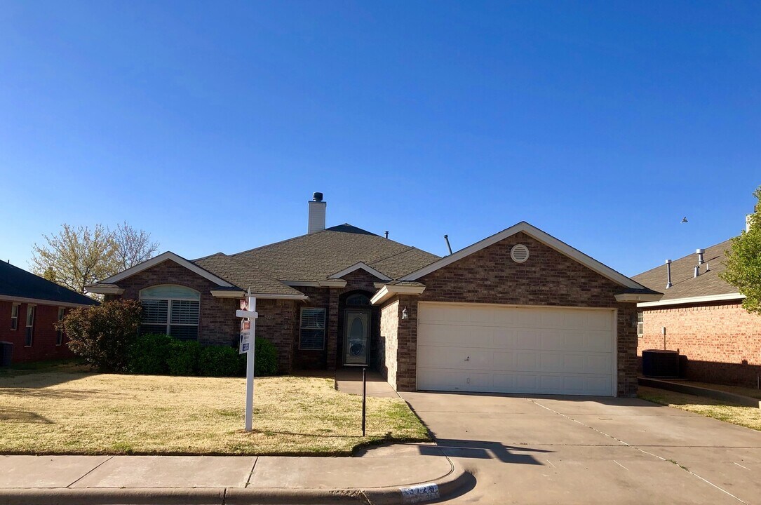 5729 107th St in Lubbock, TX - Building Photo