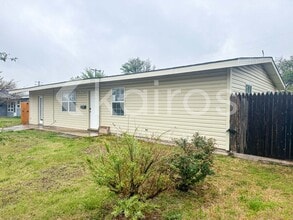 1124 W Terry Rd in Pampa, TX - Building Photo - Building Photo