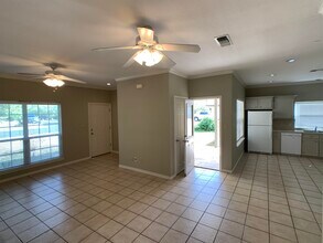 700 Hi Cir W in Horseshoe Bay, TX - Building Photo - Building Photo
