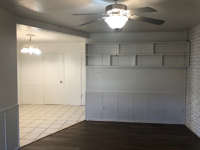 2906 Lourdes St in Dallas, TX - Building Photo - Building Photo