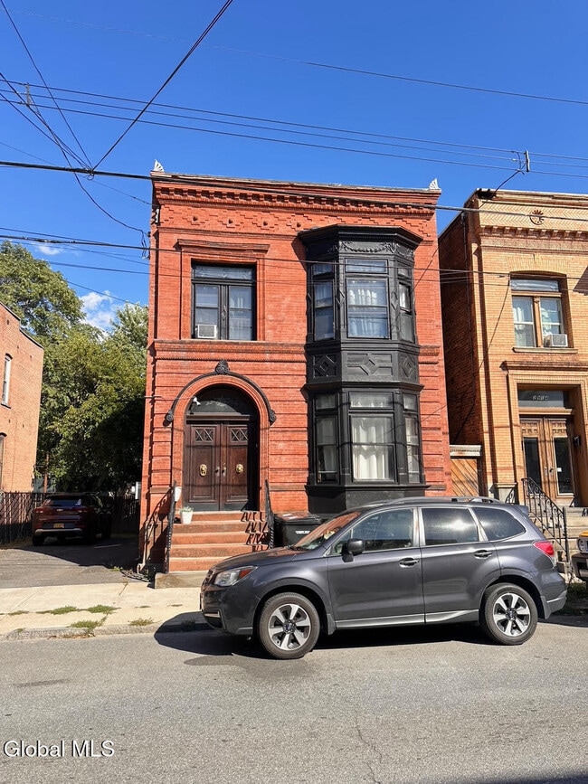 property at 2916 6th Ave