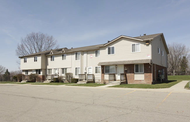 Vanderbilt Townhomes in Mount Morris, MI - Building Photo - Building Photo