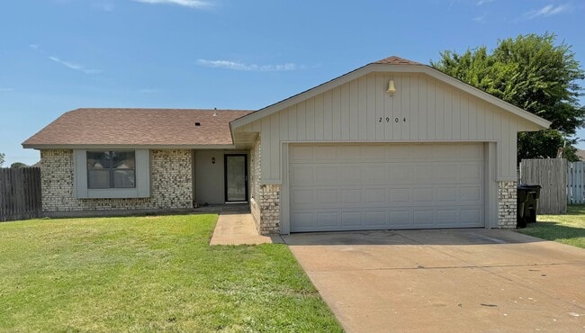 property at 2904 Broadway Terrace