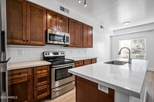 4608 W Maryland Ave in Glendale, AZ - Building Photo