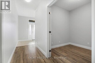 30 Wims Wy in Belleville, ON - Building Photo - Building Photo