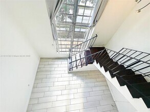 10901 N Kendall Dr in Miami, FL - Building Photo - Building Photo