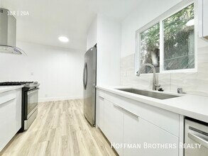 634 Flower Ave, Unit 2 in Los Angeles, CA - Building Photo - Building Photo