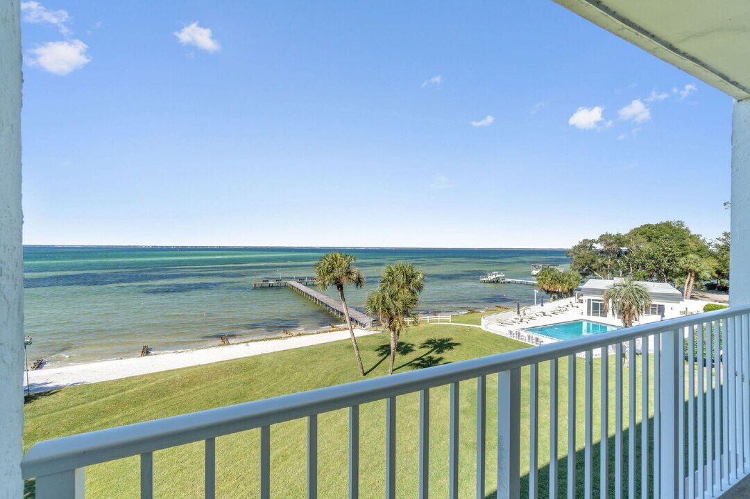 151 Calhoun Ave-Unit -Unit 402 in Destin, FL - Building Photo