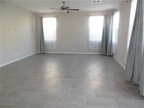 2664 Crystal Quartz St in Las Vegas, NV - Building Photo - Building Photo